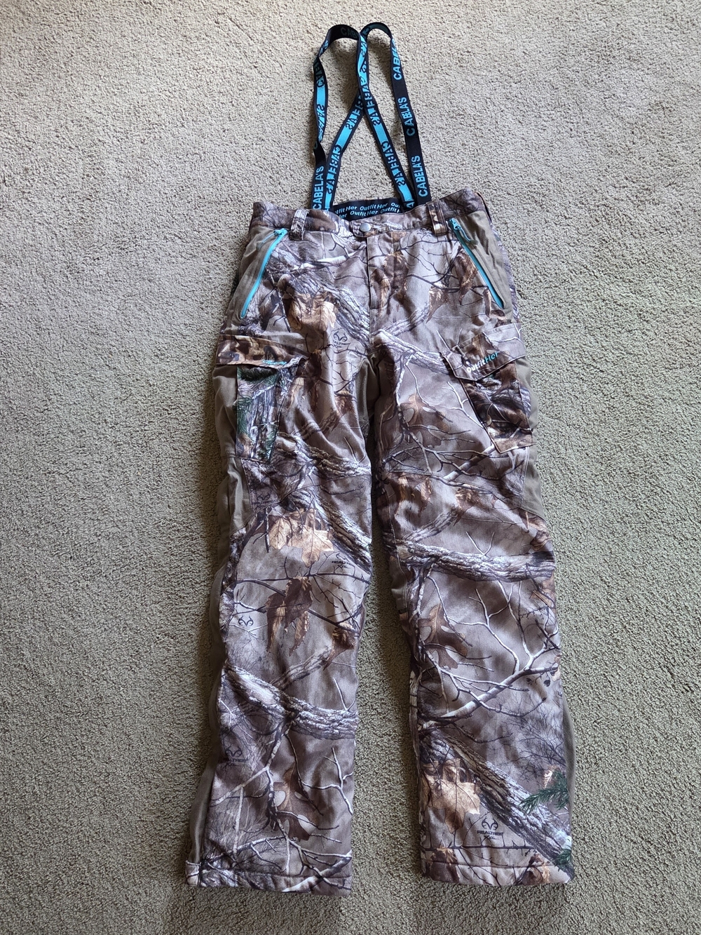 Cabelas Womans Insulated Camo Hunting Pants - Medium